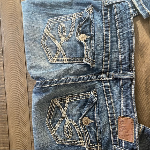 Women’s BKE JEANS - Picture 2 of 4